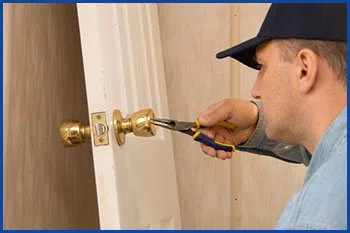 Cherry Grove OH Locksmiths Store Cherry Grove, OH 513-283-8482 - 6-lock-repair